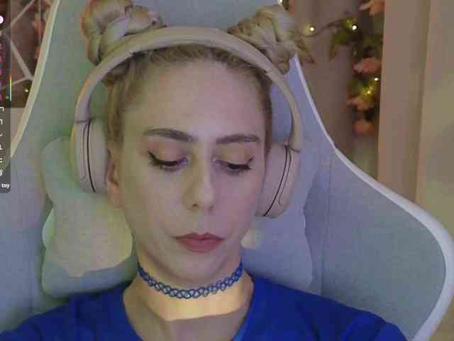 ballerina_capuchina webcam
