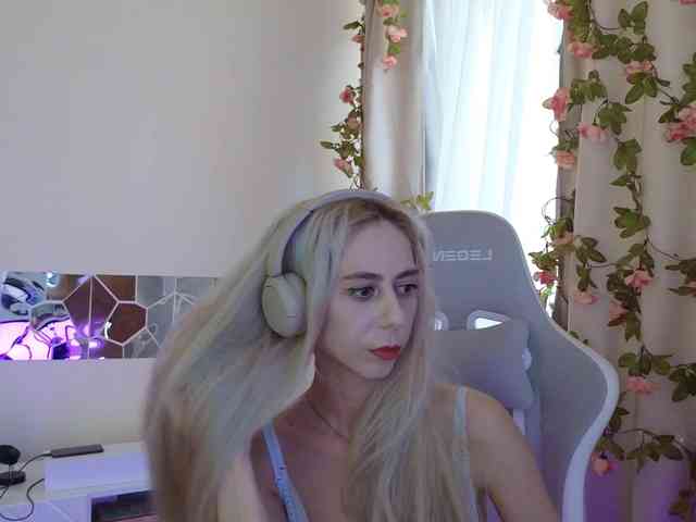 -Light-Fury- Live Webcam on BongaCams