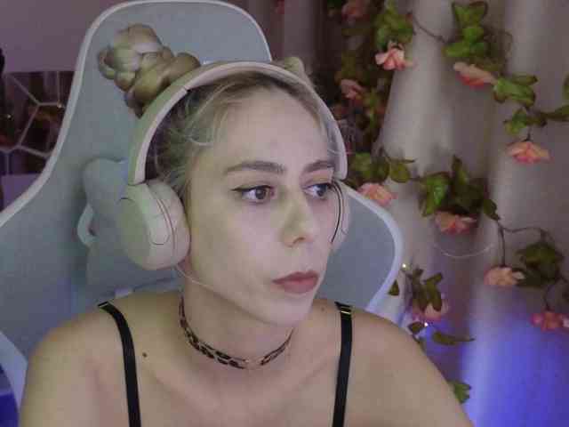 ballerina_capuchina webcam