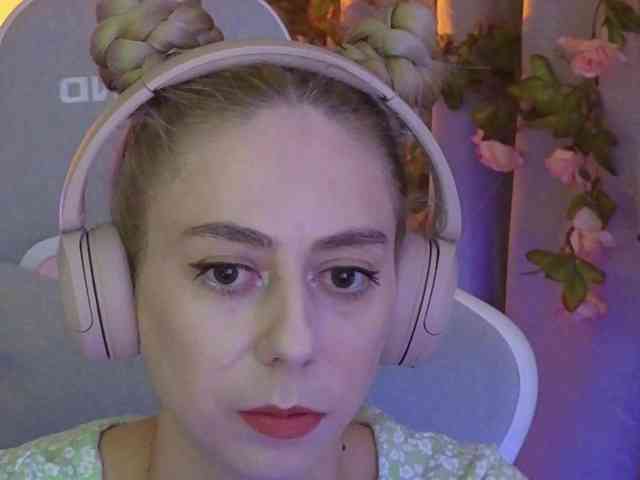 ballerina_capuchina webcam