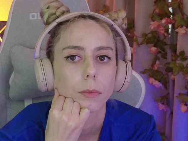 ballerina_capuchina webcam