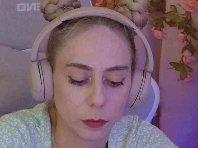 ballerina_capuchina webcam