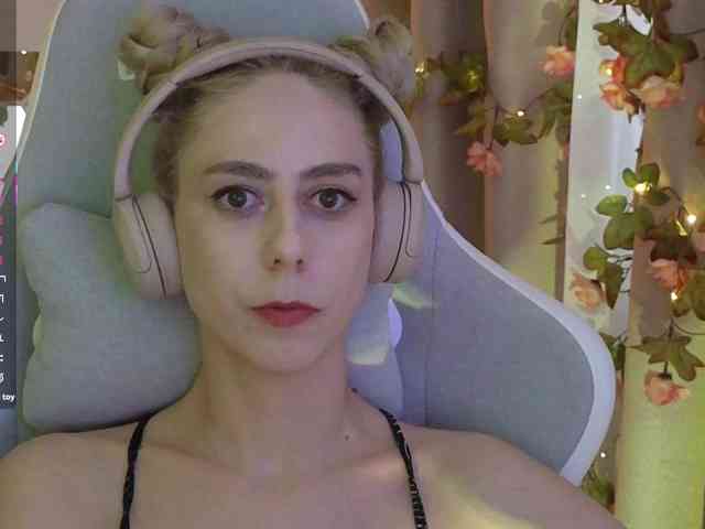 ballerina_capuchina webcam