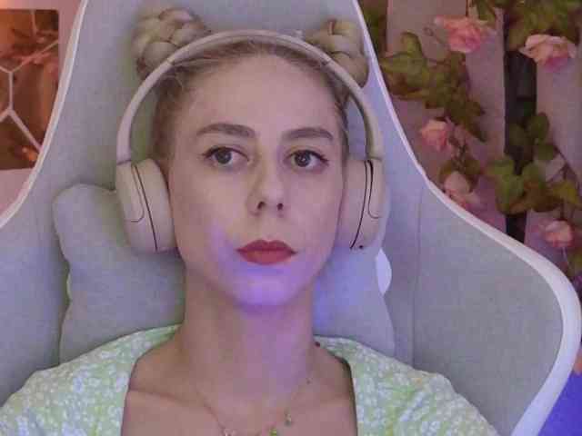 ballerina_capuchina webcam