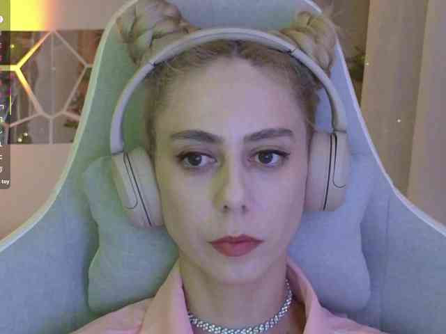 ballerina_capuchina webcam