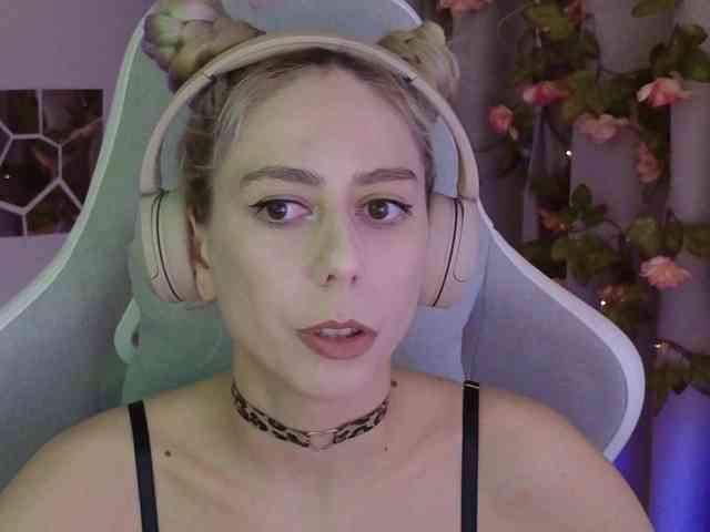 ballerina_capuchina webcam