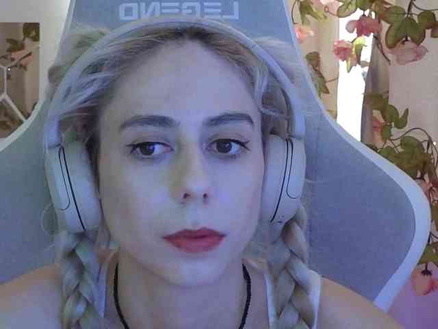 ballerina_capuchina webcam