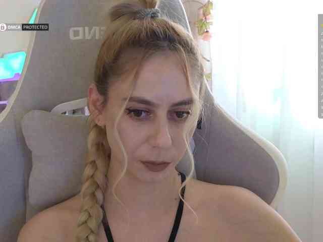 Danil__Kolbasenko webcam