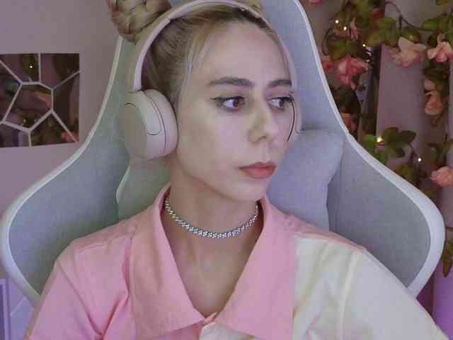 ballerina_capuchina webcam
