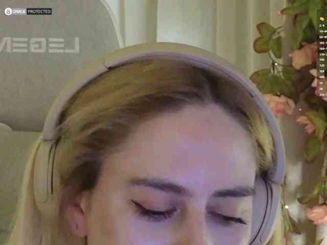 ballerina_capuchina webcam