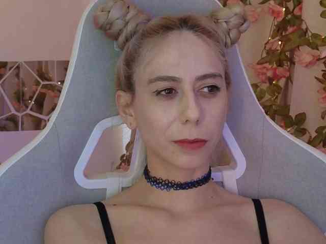 -Light-Fury- Live Webcam on BongaCams