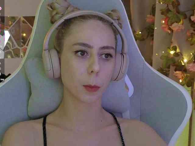 ballerina_capuchina webcam