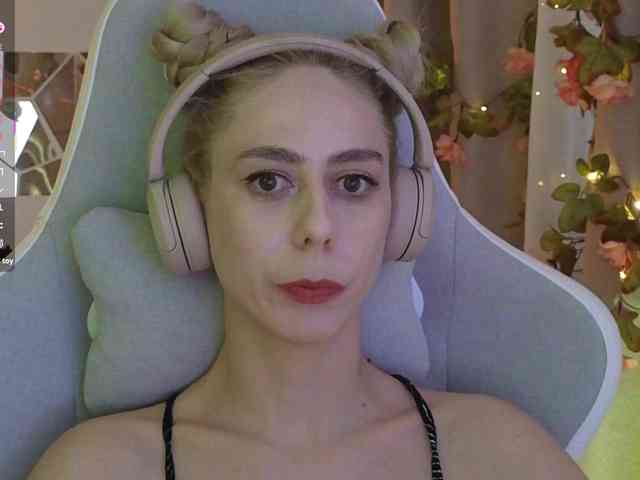 ballerina_capuchina webcam