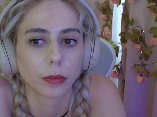 live web cam sex -Light-Fury-