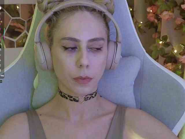 ballerina_capuchina webcam