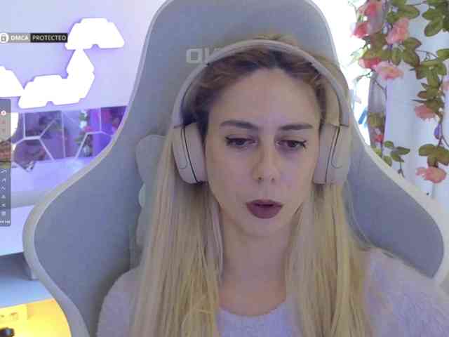 ballerina_capuchina webcam