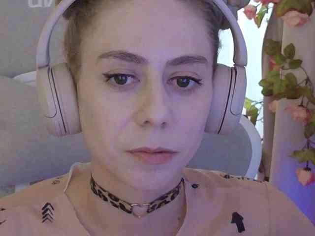 ballerina_capuchina webcam