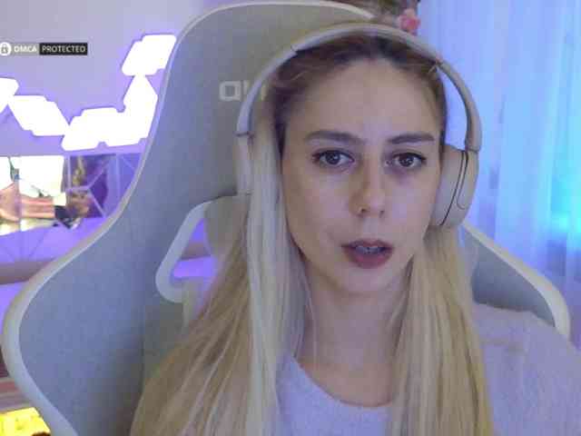 ballerina_capuchina webcam