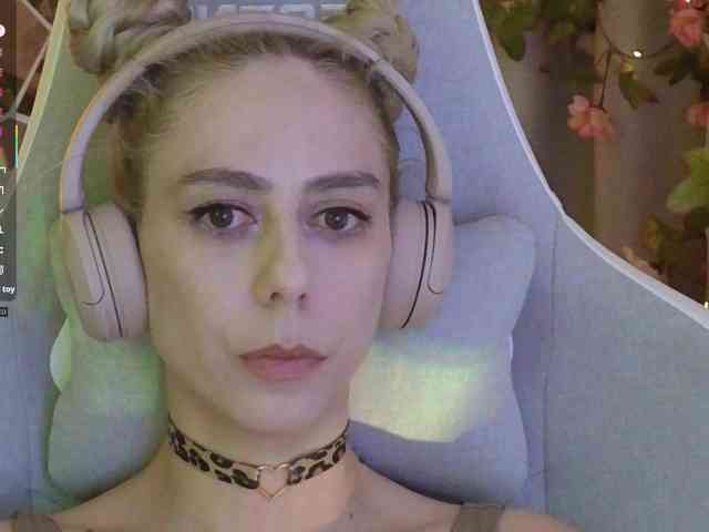 ballerina_capuchina webcam