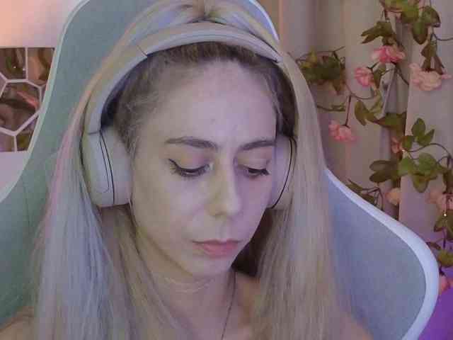 ballerina_capuchina webcam