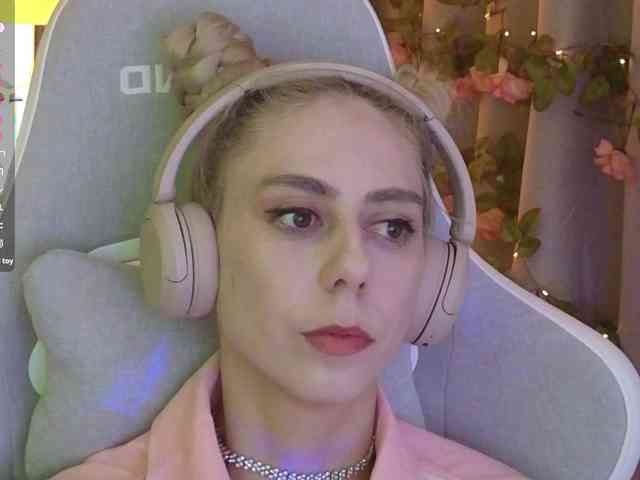 ballerina_capuchina webcam