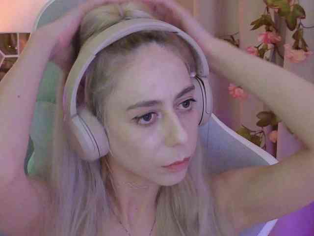 ballerina_capuchina webcam