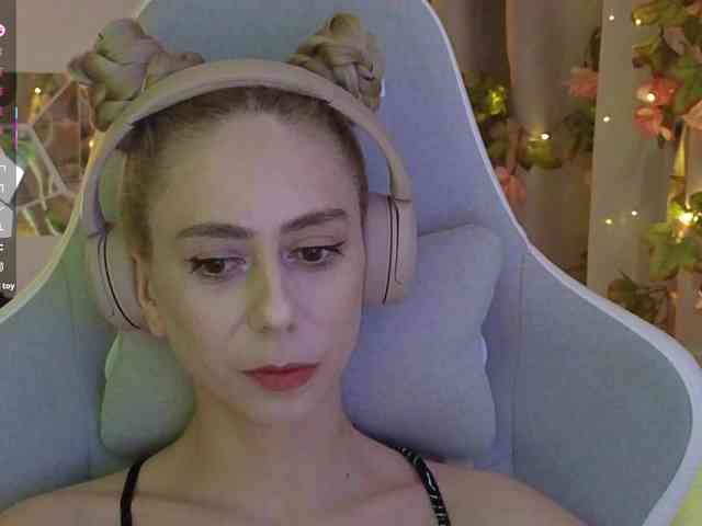 ballerina_capuchina webcam