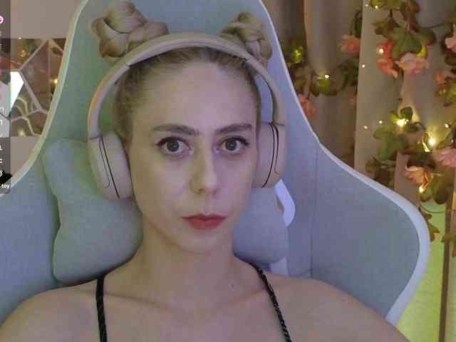 ballerina_capuchina webcam