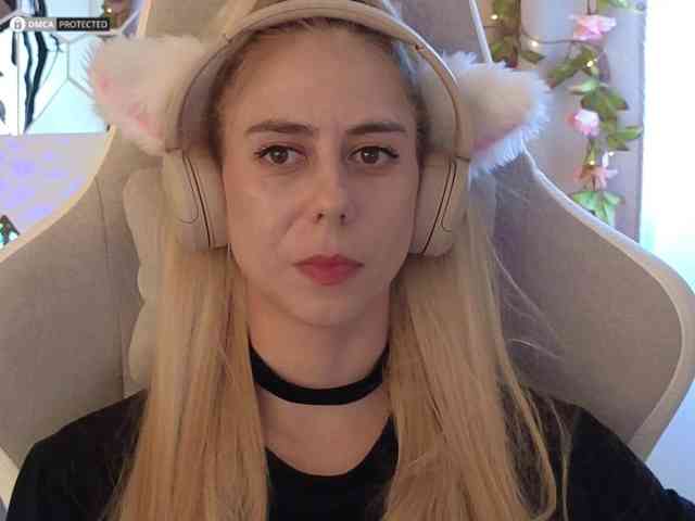 ballerina_capuchina webcam