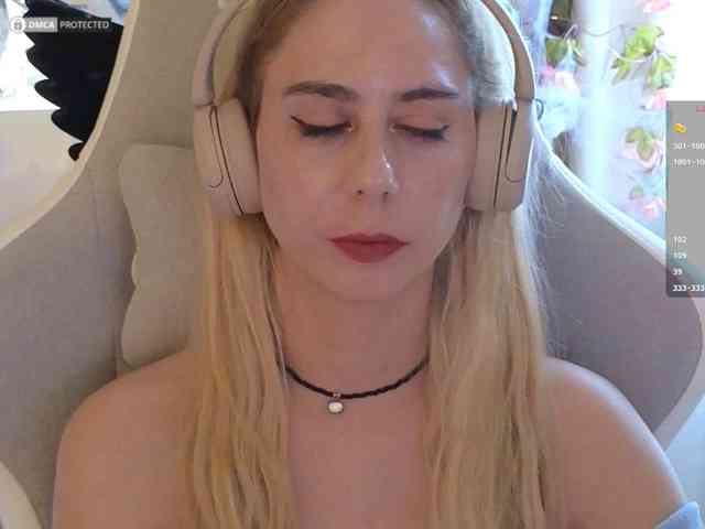 ballerina_capuchina webcam