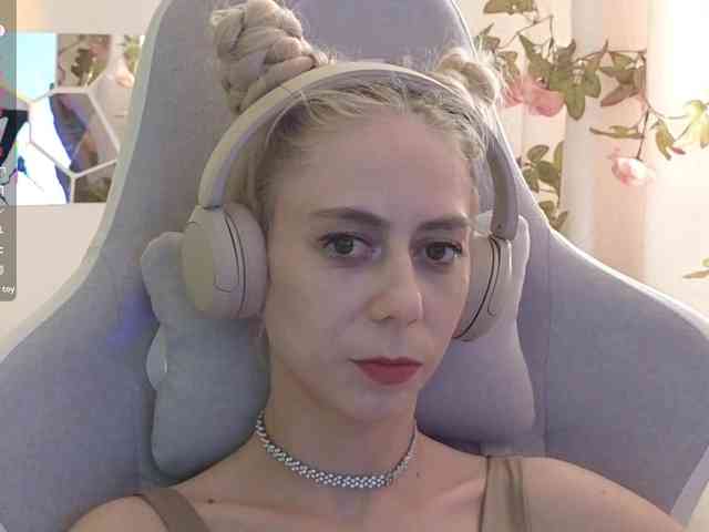 ballerina_capuchina webcam