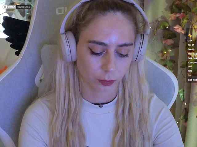 ballerina_capuchina webcam