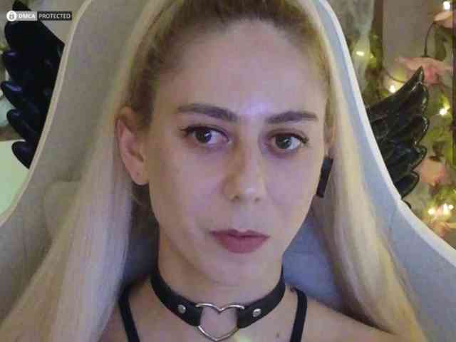 ballerina_capuchina webcam