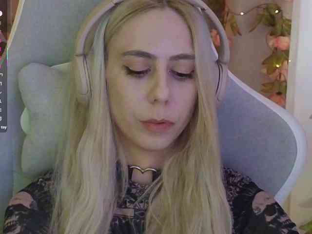 ballerina_capuchina webcam