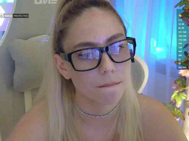 Danil__Kolbasenko webcam