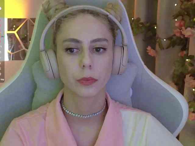 ballerina_capuchina webcam