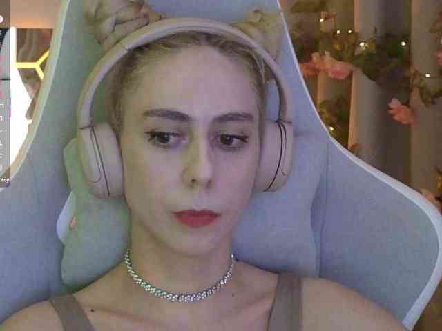 ballerina_capuchina webcam
