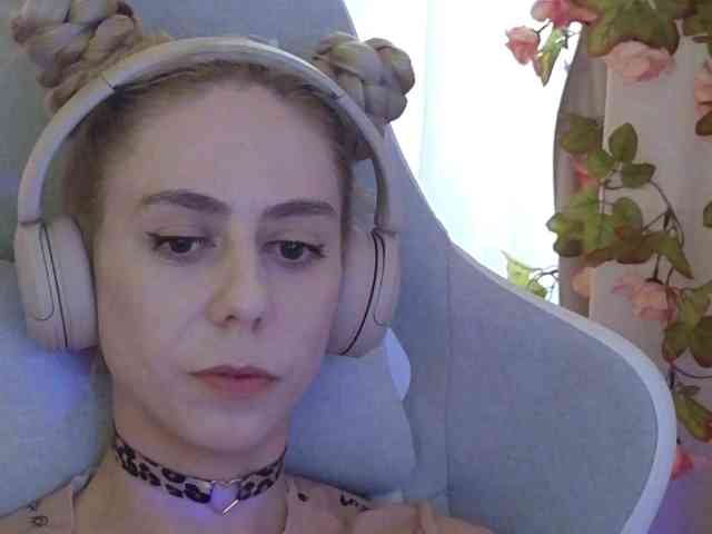 ballerina_capuchina webcam