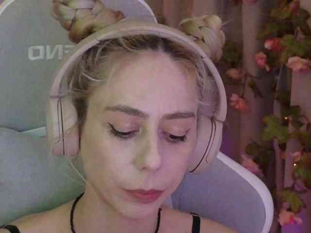 ballerina_capuchina webcam