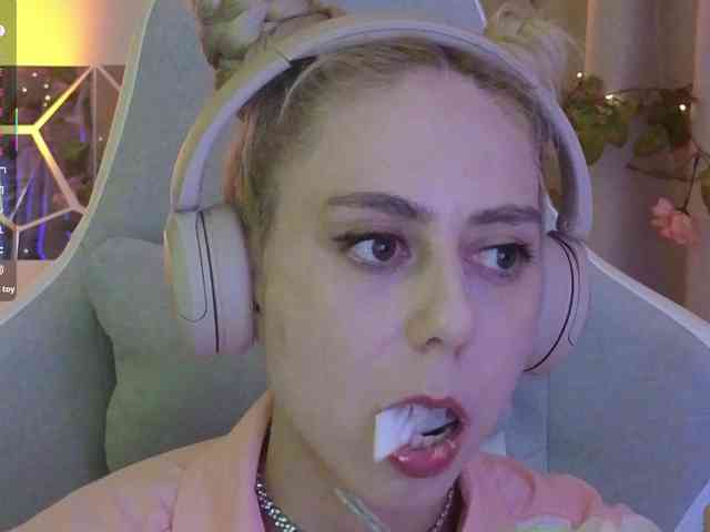 ballerina_capuchina webcam