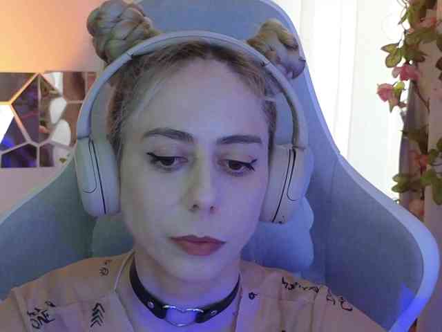 ballerina_capuchina webcam