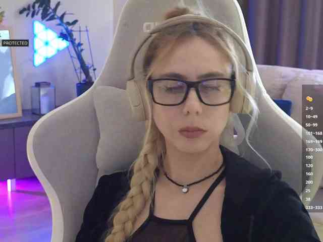 Danil__Kolbasenko webcam