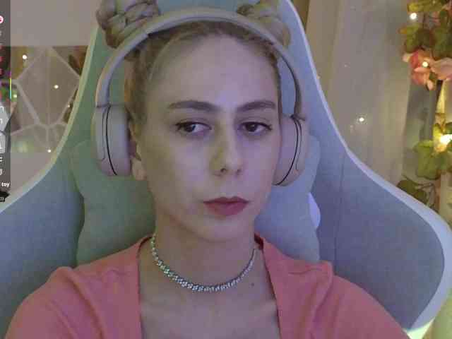 ballerina_capuchina webcam