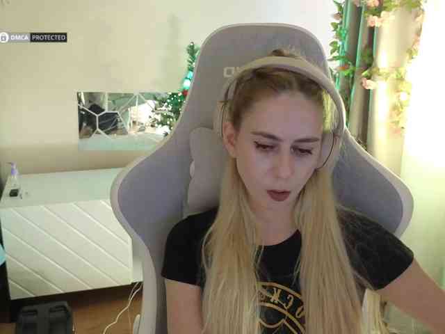 ballerina_capuchina webcam