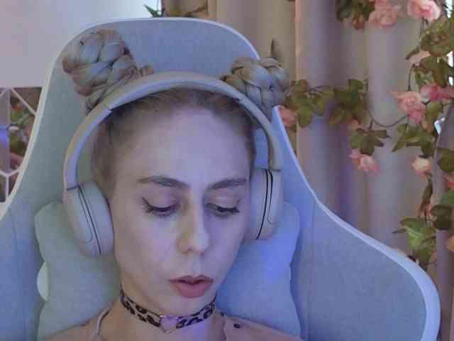 ballerina_capuchina webcam