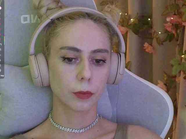 ballerina_capuchina webcam