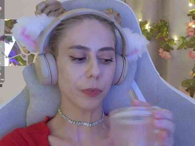 ballerina_capuchina webcam