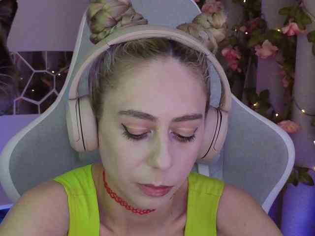 ballerina_capuchina webcam