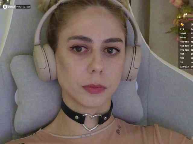 ballerina_capuchina webcam