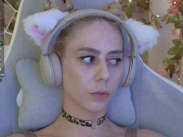 ballerina_capuchina webcam